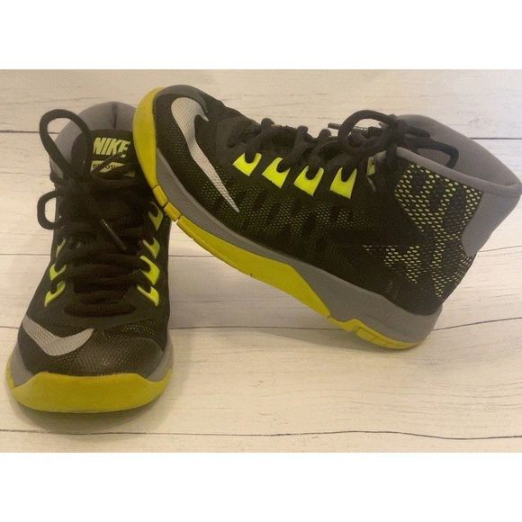 Tenis nike zoom devosion clearance
